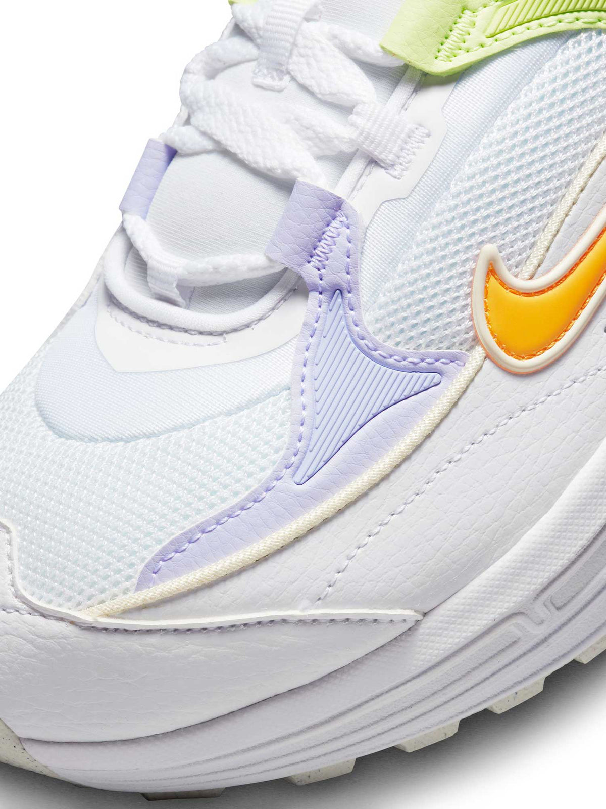 NIKE Обувки WMNS AIR MAX BLISS NN