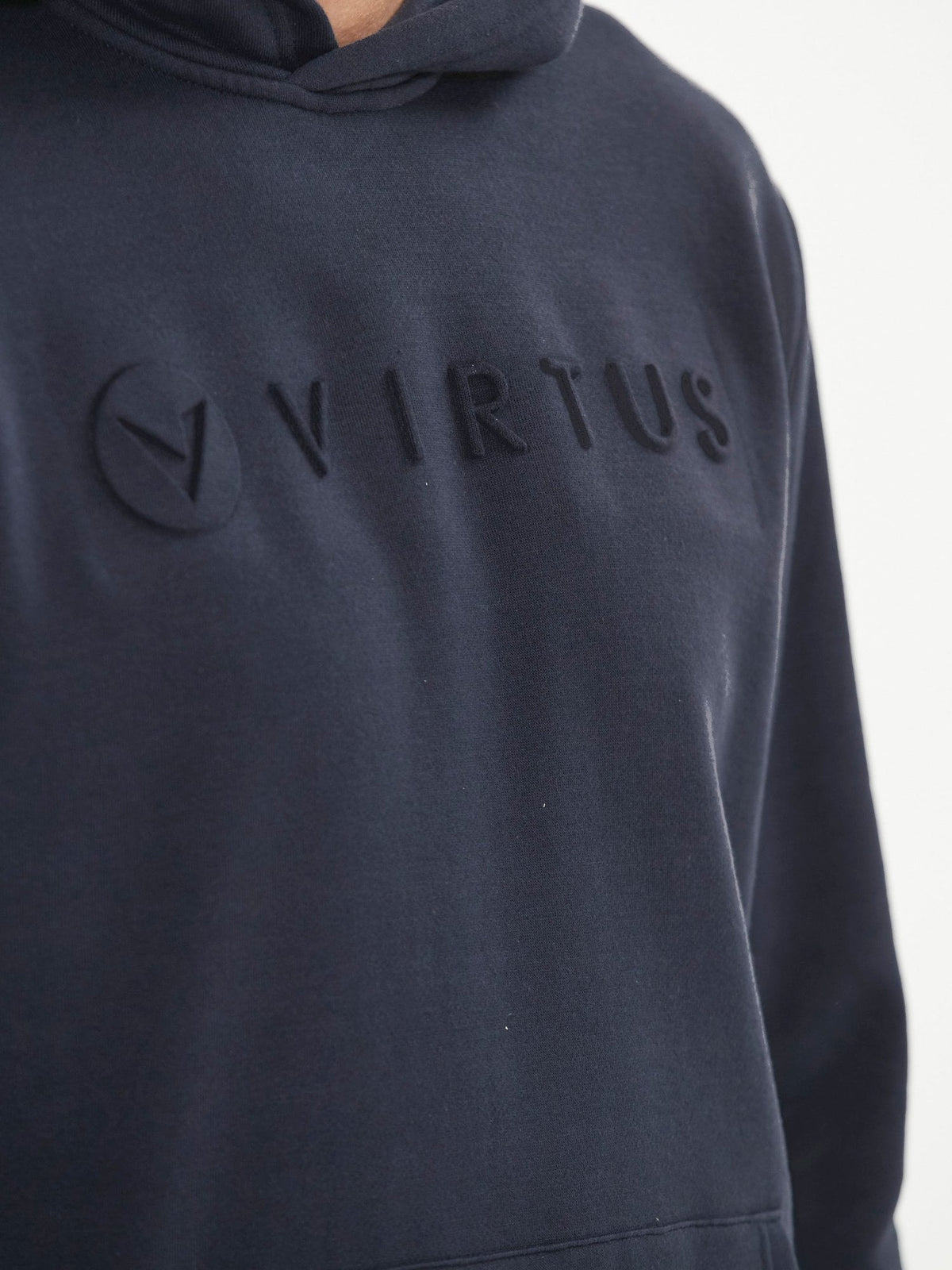 VIRTUS Суитшърт Toluo